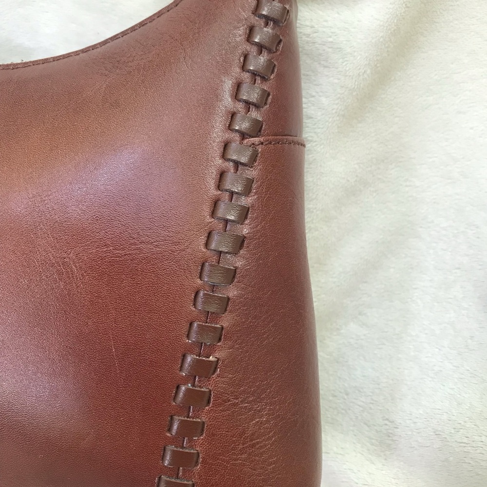 Kenneth Cole Reaction purse - Picture 2 of 6